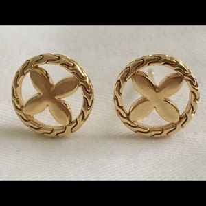 Princess Flower Earrings
(Without Backs)